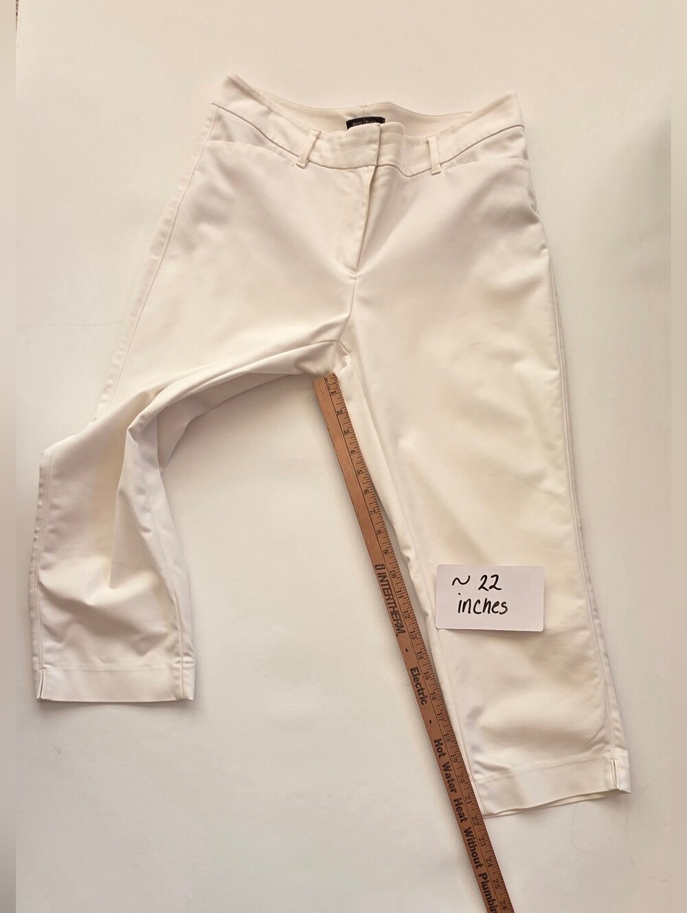 WHBM Size 10 Perfectform Straight Crop Cream Pant - Picture 13 of 15